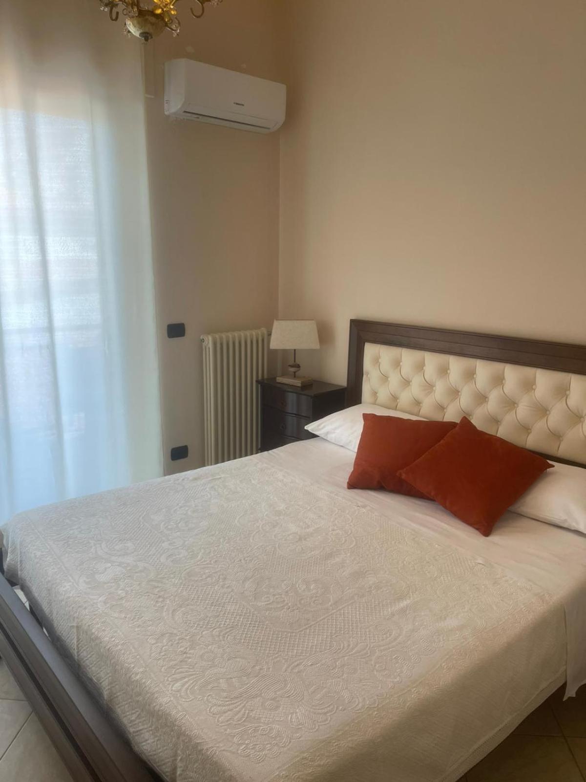 Central Apartment Castellammare di Stabia Exterior foto